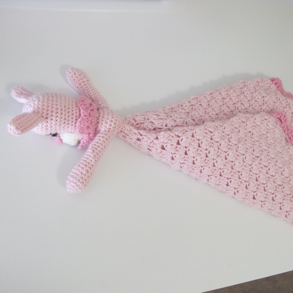 Newborn baby pink crochet lovey blanket 28" x 31" EUC - Picture 5 of 5